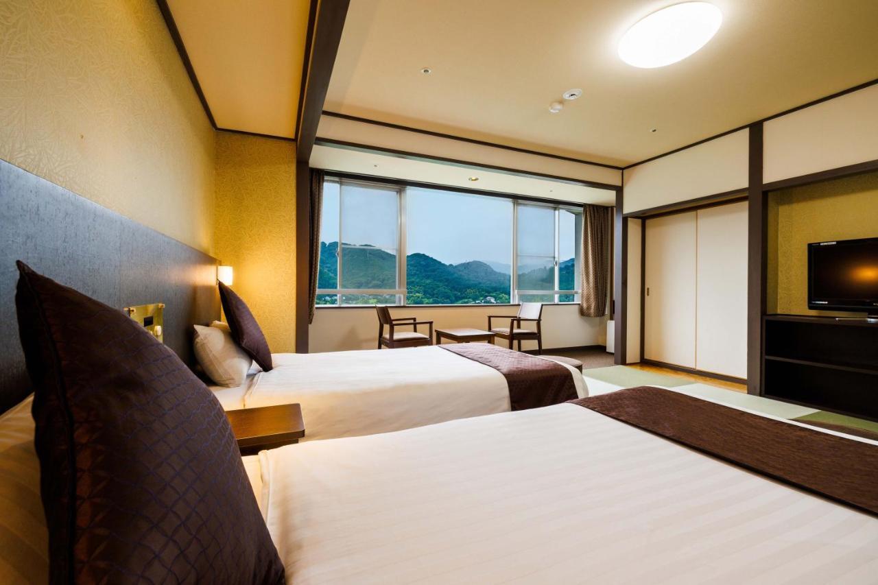 Kamenoi Hotel Nagatoro Yorii Eksteriør bilde
